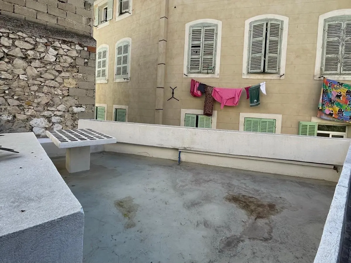 Residence Les Hauts De Saint Charles Marsella Apartamento